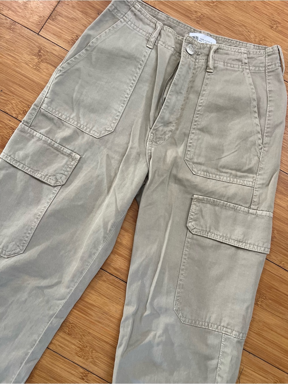 Womens Cargo Pants in Light Khaki